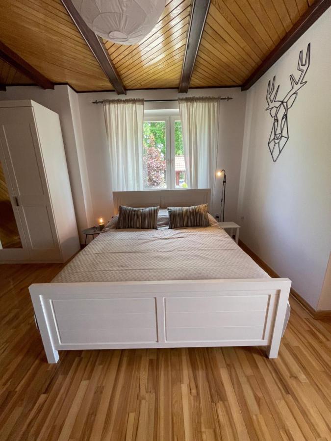 Zarzecze 27A Villa เอากุสตูฟ ภายนอก รูปภาพ